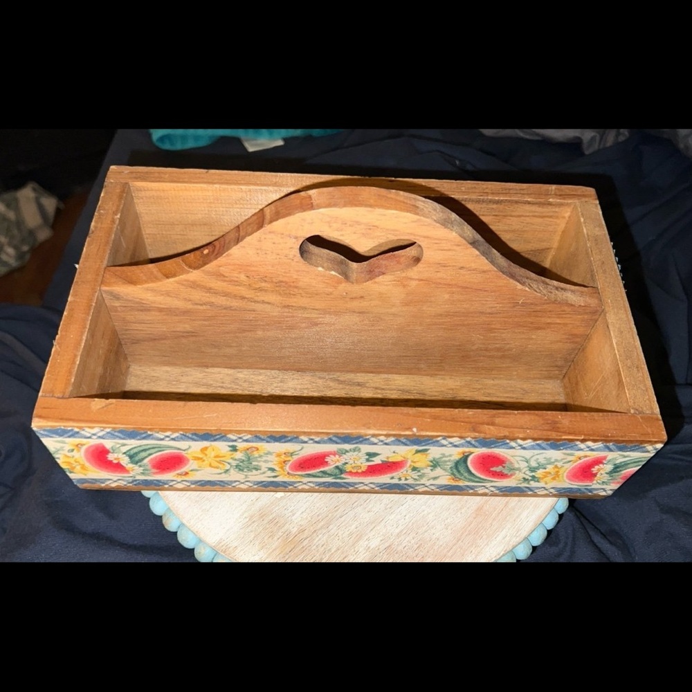 FARMHOUSE PRIMITIVE//CADDY/TOTE//HEART CUTOUT//WATERMELON/FLORAL/PLAID RIBBON// - Picture 3 of 5
